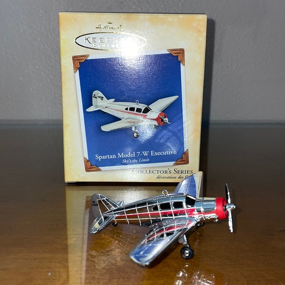 [Hallmark] Spartan Model 7-W Executive Ornament - Picture 1 of 3